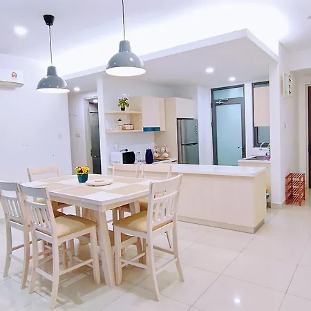 Near Mid Valley Old Klang Rd Kuala Lumpur 12Pax Appartement